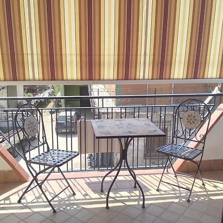 Turisti A Casa Mia Acomodação com café da manhã Santa Maria La Carita Exterior foto